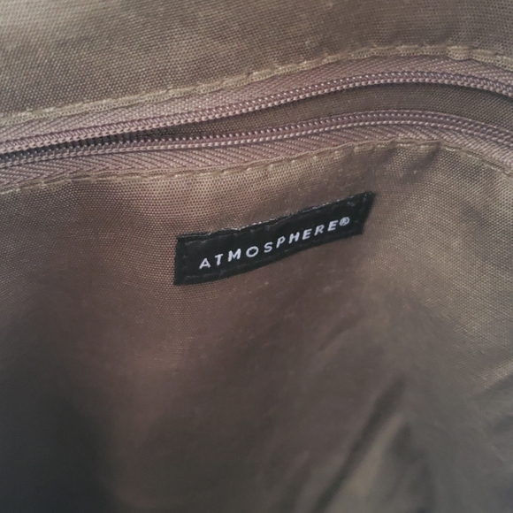 Atmosphere Vegan leather Backpack - Khaki colour with trendy traps contrast - Picture 9 of 13